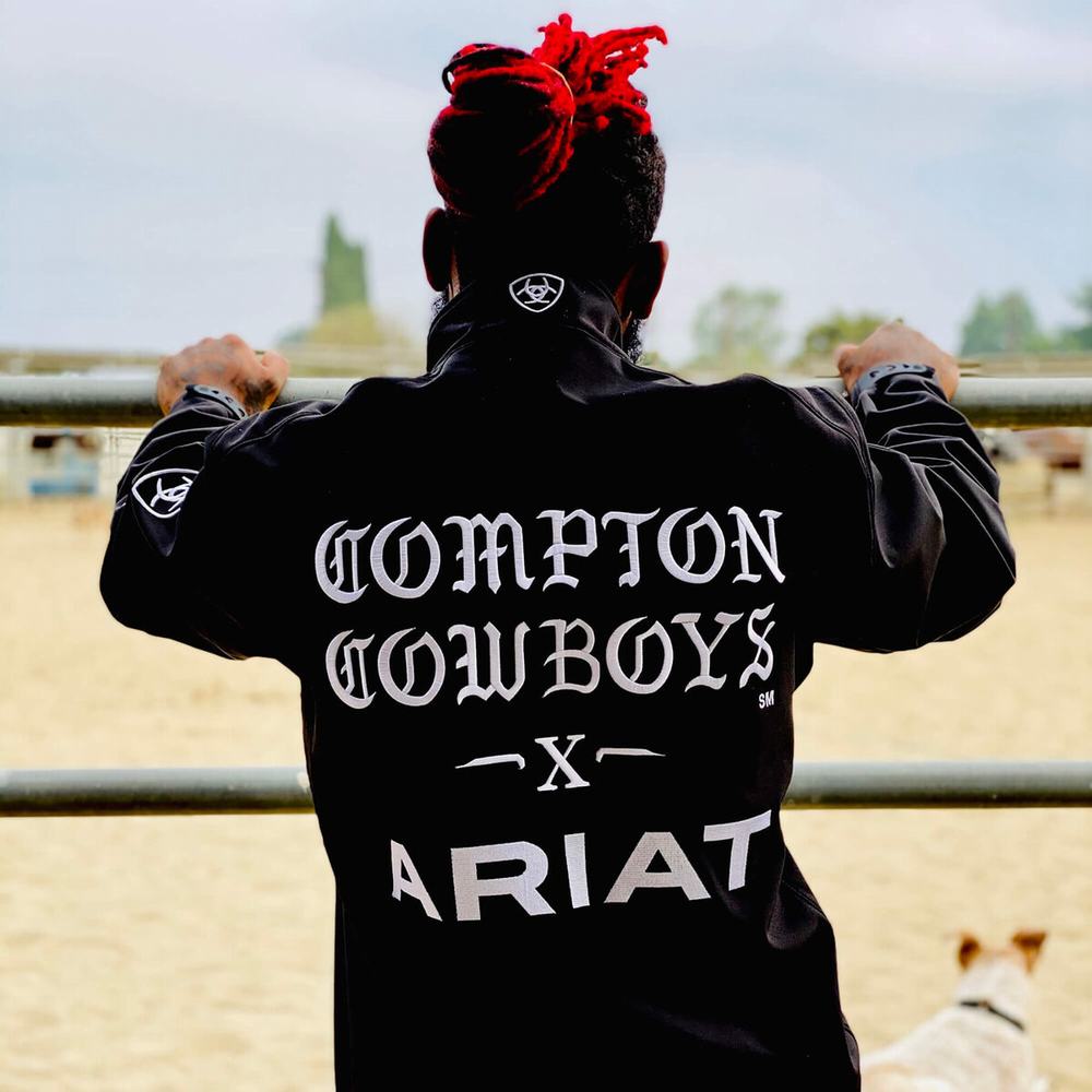 Ariat Compton Cowboys Logo 2.0 Softshell Jacka Herr Svarta | 416-TSHIYP